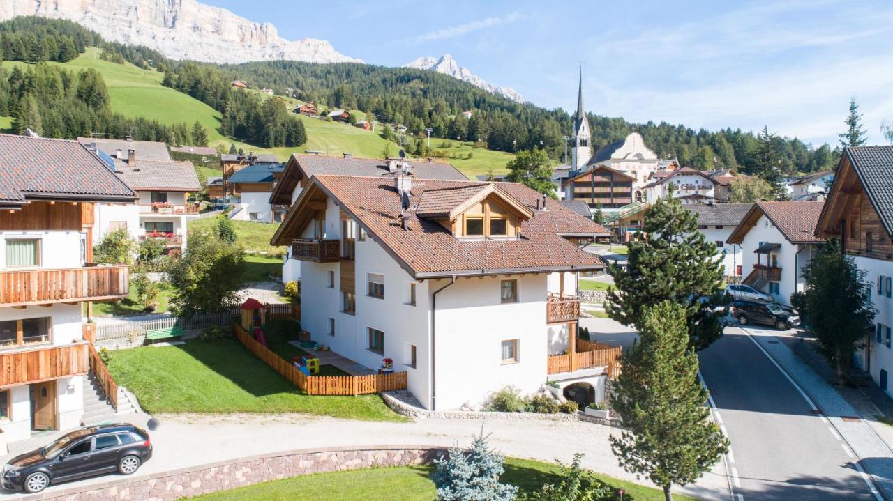 Apartments Chalet Maria Badia  Eksteriør billede