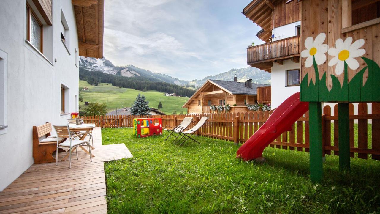 Apartments Chalet Maria Badia  Eksteriør billede